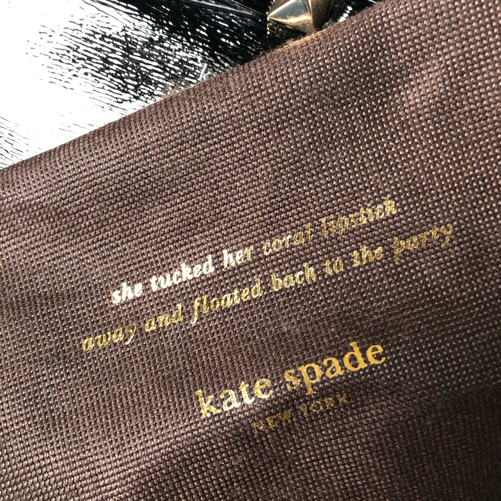 🌺Kate Spade Classic patent leather - Picture 6 of 8